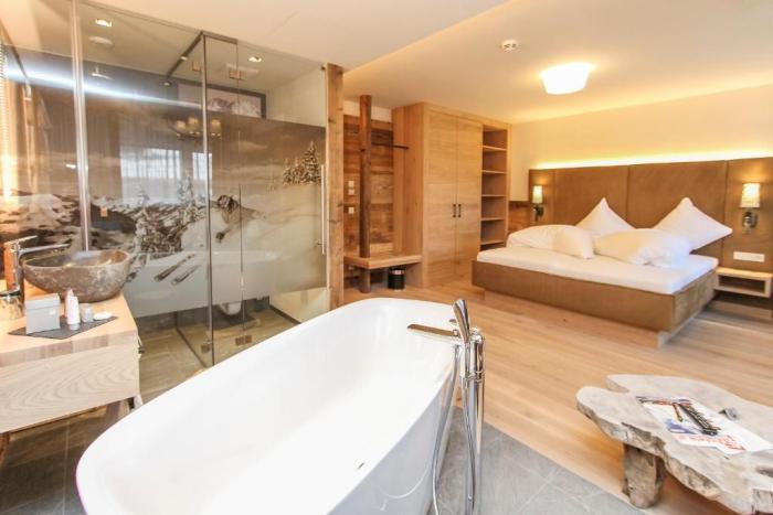 Hotel Edelweiss Saalbach-Hinterglemm Oda fotoğraf